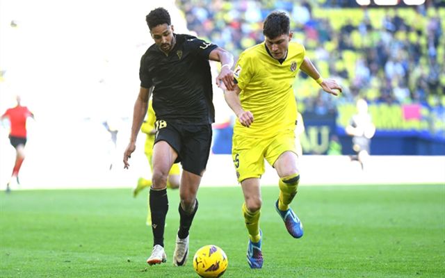 开云棋牌官网西甲国际比赛日再迎强敌，皇家社会篮板制胜，主帅态度——目标明确，轮换策略成焦点的简单介绍