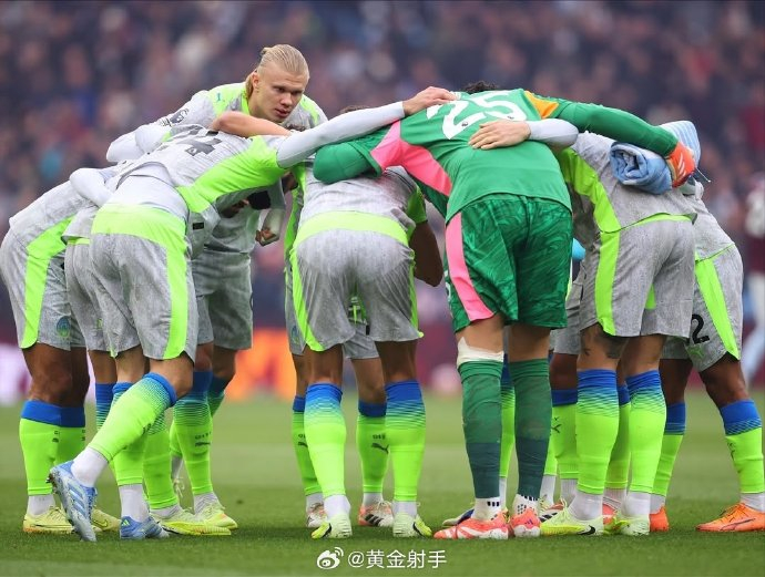 开云棋牌官方关于曼城训练开放日；集结日伤情更新引欢呼；欧超杯在即；资深球员宣示担当的信息